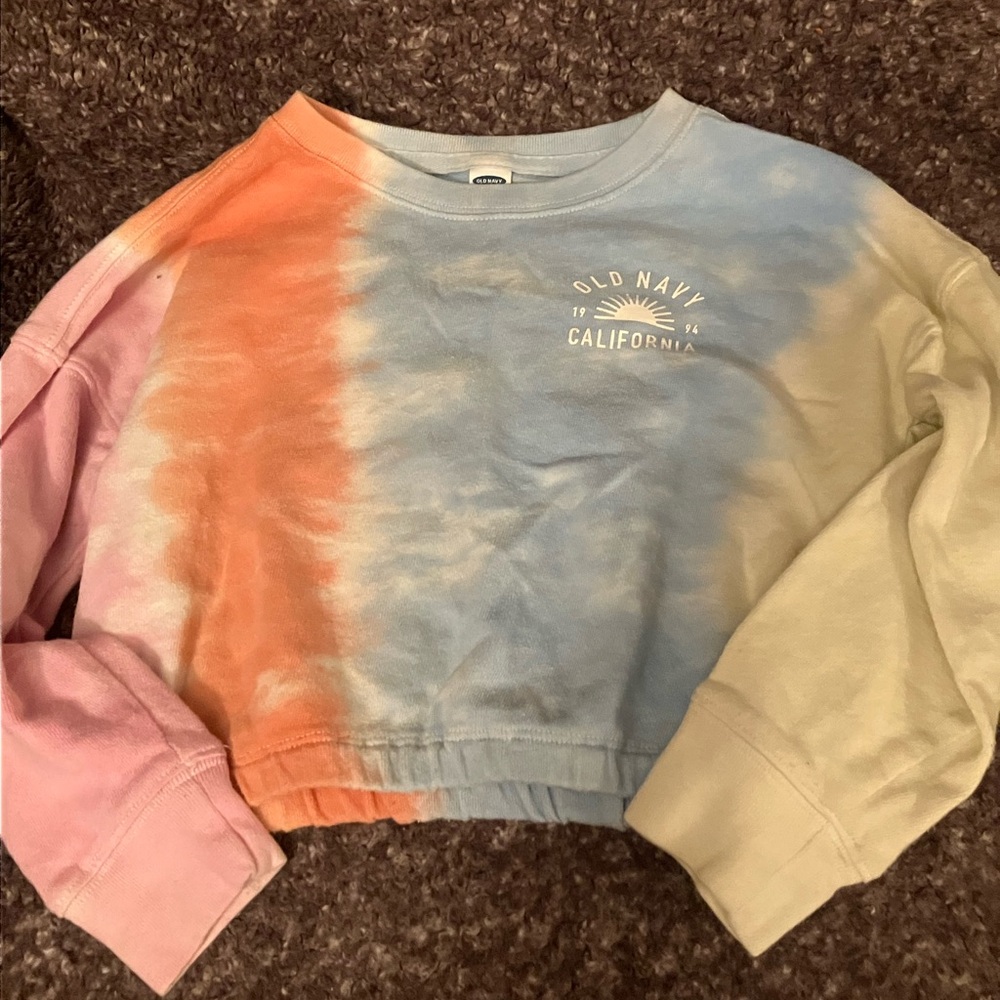 Slightly worn cropped sweatshirt.